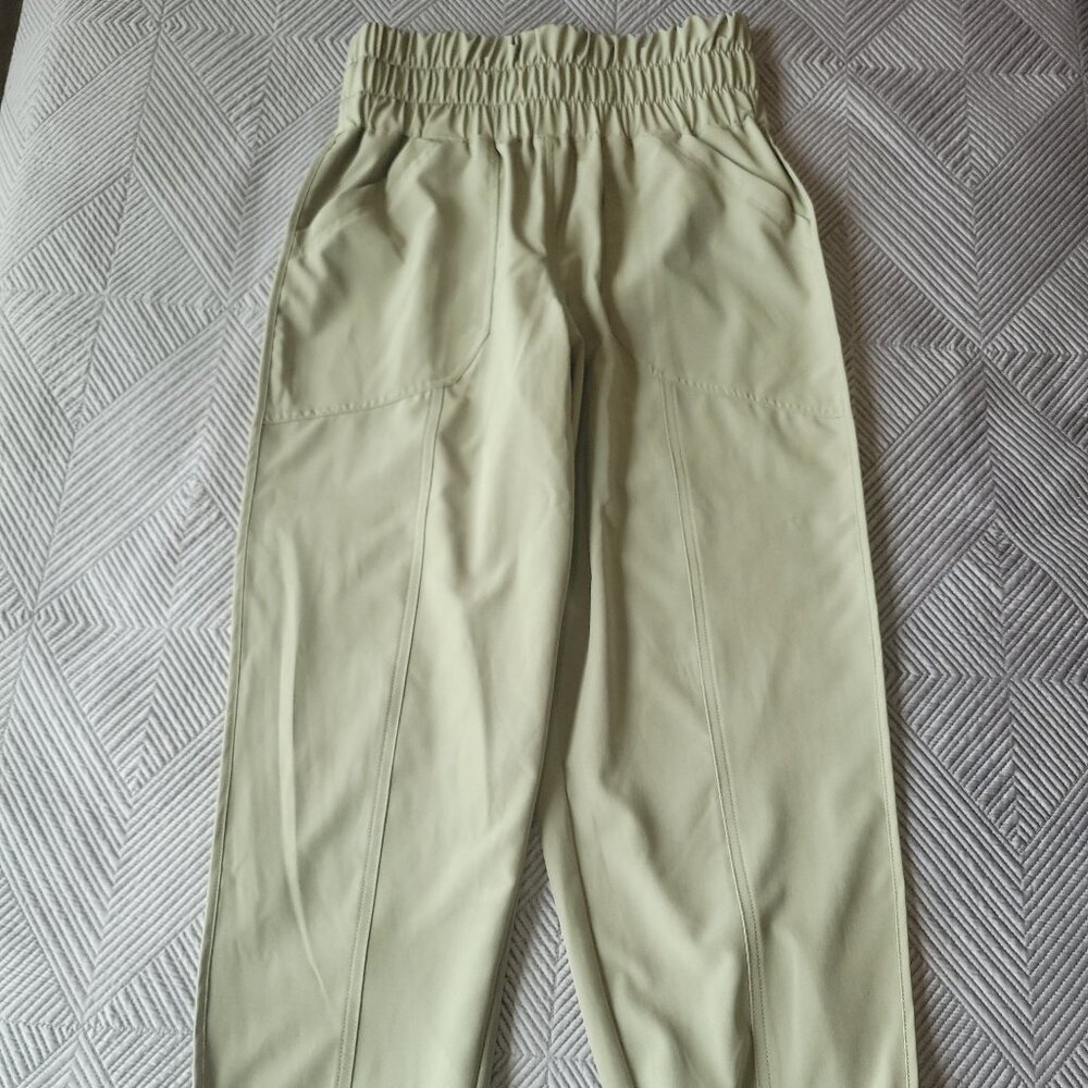 Vanilla Star Love to Move Joggers | High Waist | Olive | Size XS